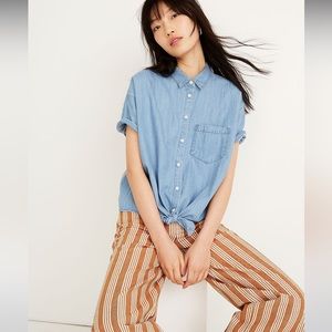 Madewell | Denim Short Sleeve Tie-Front Top | Women’s Small